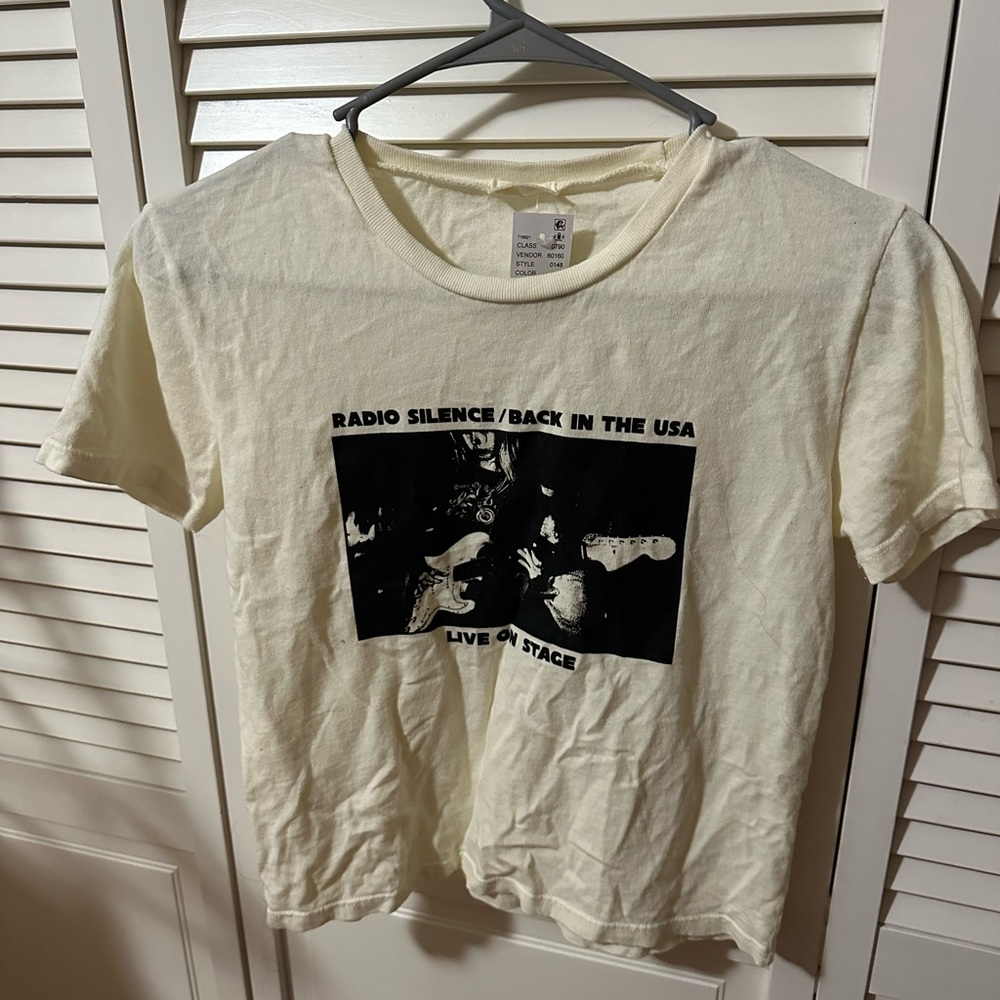 Brandy Melville Cream Graphic Tee